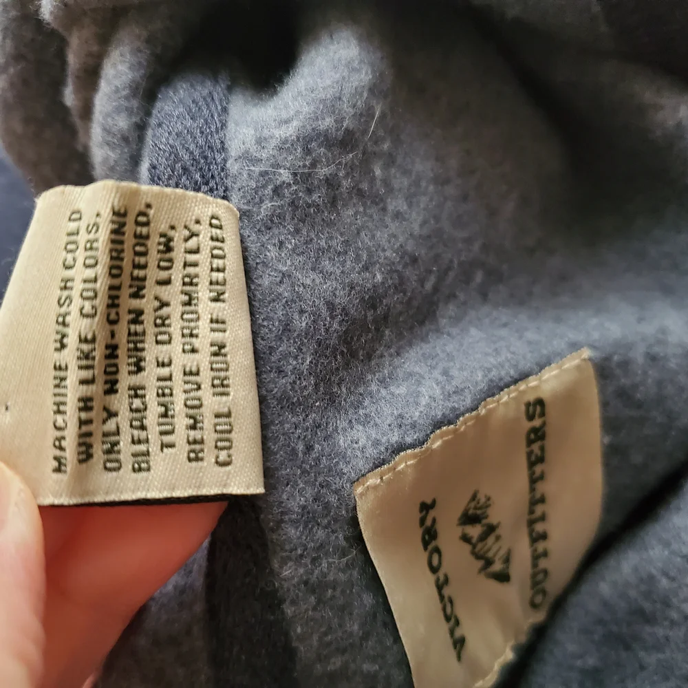 Deer Hoodie Size M - Picture 8 of 10